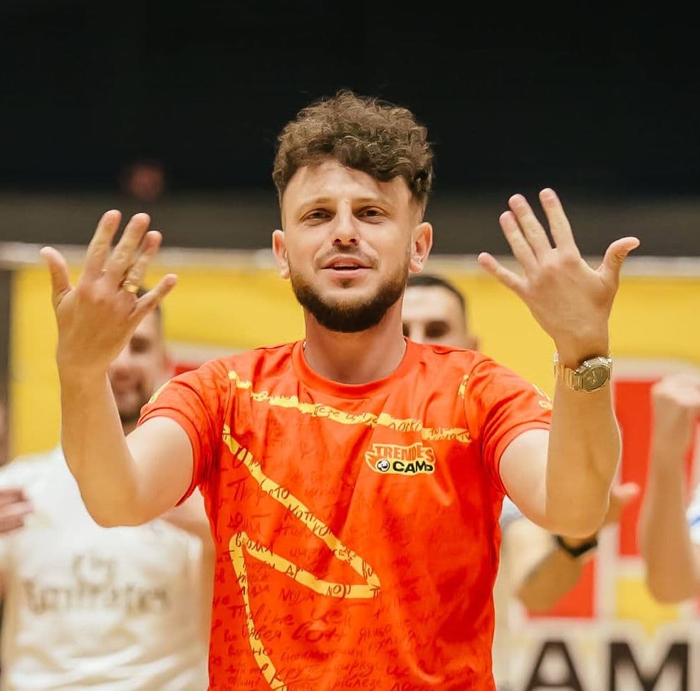 Ігор Олійник